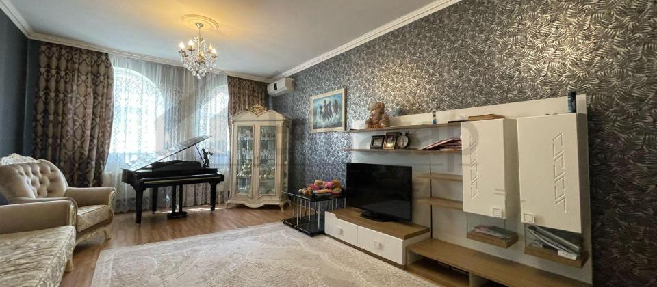 Satılır 6 otaqlı həyət evi/bağ evi 240 m², Bülbülə q. - 3