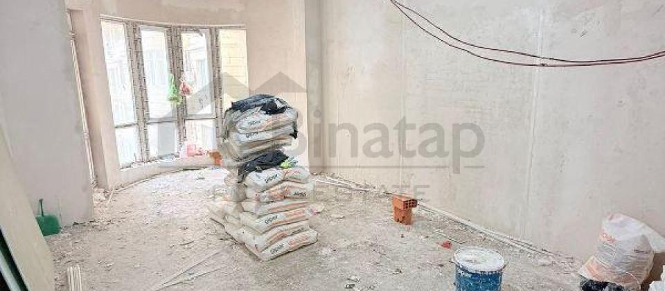 Tbilisi prospekti, 8 Noyabr m/s yaxin 3 otaqli menzil satilir/101 kv.m. - 2