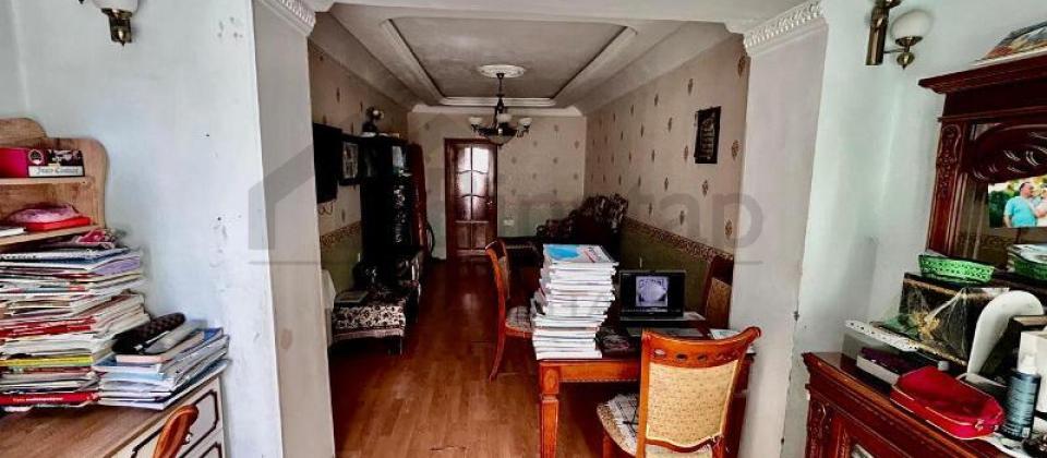 Huseyn Cavid parki ve Elmler Akademiyasi m/s yaxin 2 otaqli menzil satilir/55 kv.m. - 2