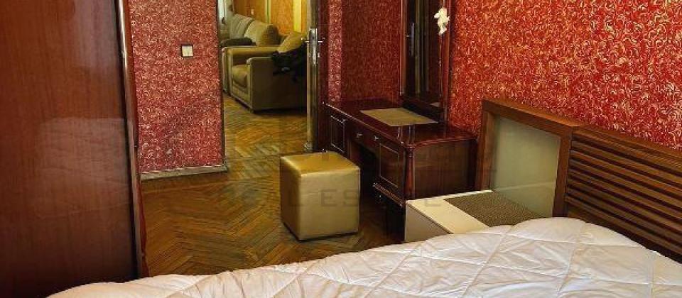 Kooperasiya Universiteti ve Cidir meydaninin yaninda 2 otaqli menzil kiraye verilir/50 kv.m. - 5