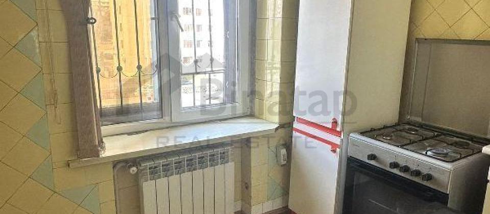 Kooperasiya Universiteti ve Cidir meydaninin yaninda 2 otaqli menzil kiraye verilir/50 kv.m. - 7