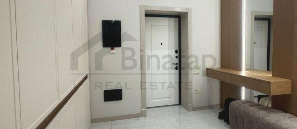 Nerimanov m/s ve Metropark t/m yaxin 4 otaqli menzil satilir/214 kv.m. - 14