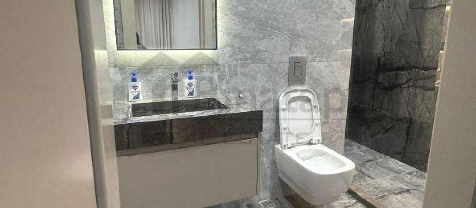 Nerimanov m/s ve Metropark t/m yaxin 4 otaqli menzil satilir/214 kv.m. - 15