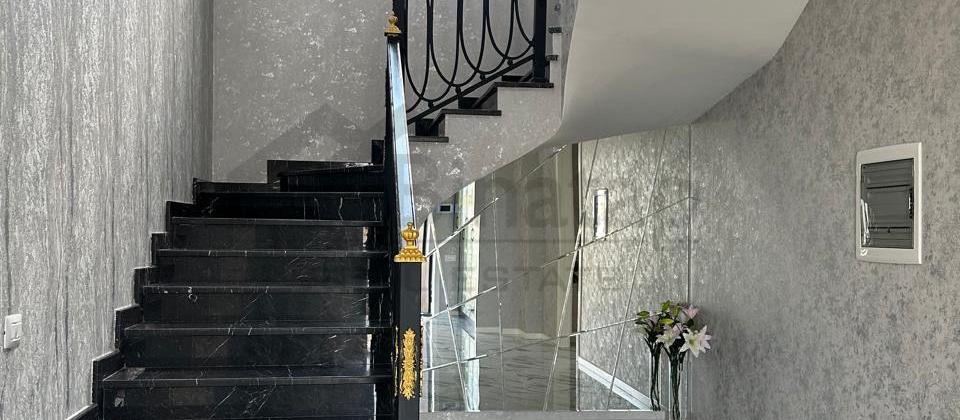 Satılır 6 otaqlı həyət evi/bağ evi 400 m², Badamdar q. - 12