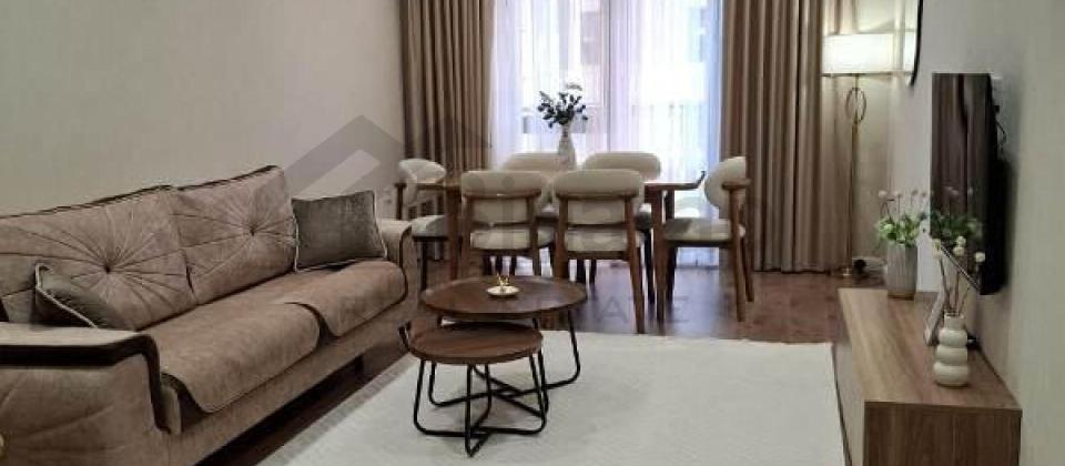 Sherq bazarinin yani, 28 May m/s yaxin 2 otaqli menzil satilir/65 kv.m.