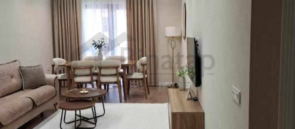 Sherq bazarinin yani, 28 May m/s yaxin 2 otaqli menzil satilir/65 kv.m. - 2