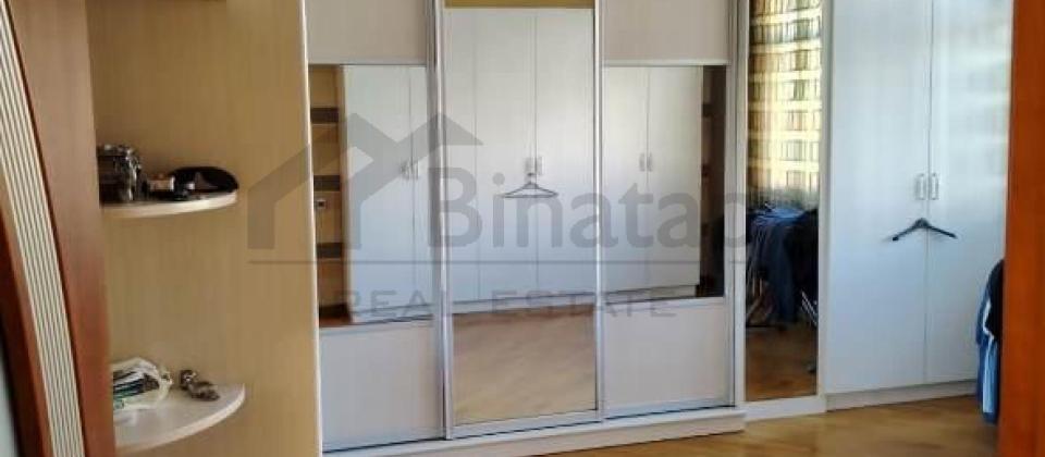 Azadliq prospekti, Koala ve Koroglu parklarinin yaninda 4 otaqli menzil satilir/223 kv.m. - 6