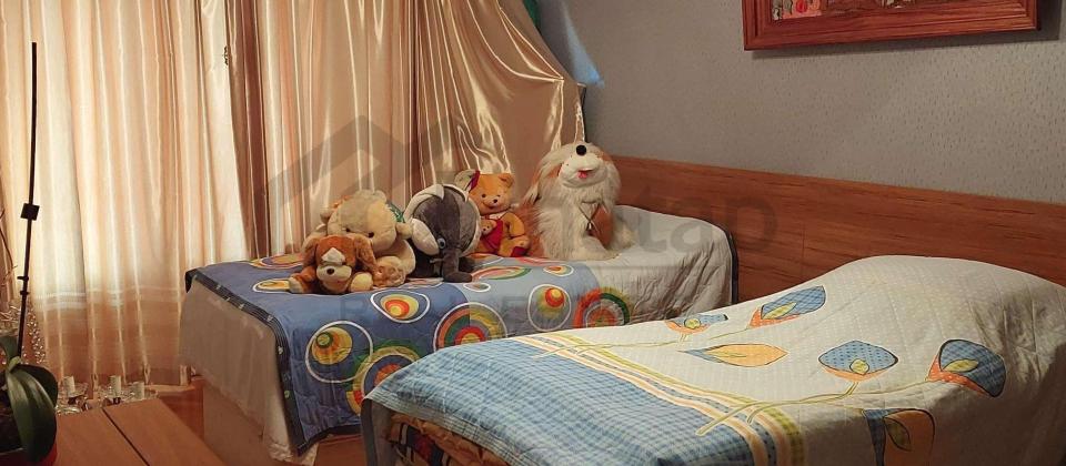 Azadliq Prospekti m/s yaninda 4 otaqlı menzil satilir/75 kv.m., 8ci mkrn - 7