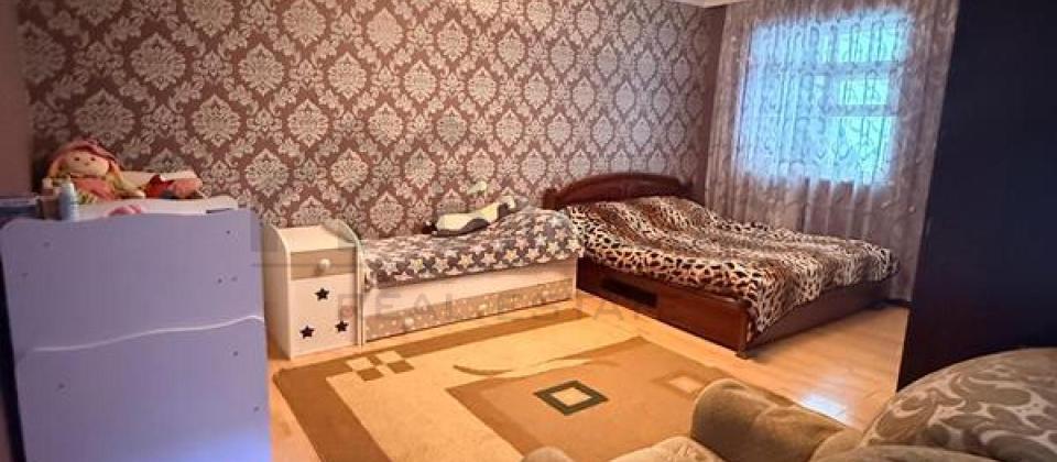 Avropa Azerbaycan mektebinin yani, Elmler Akademiyasi m/s yaxin 4 otaq satilir/110 kv.m. - 5