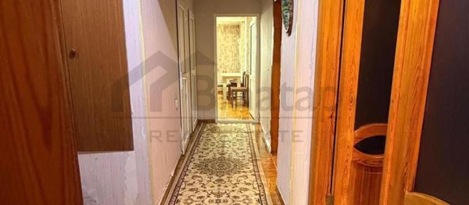 Avropa Azerbaycan mektebinin yani, Elmler Akademiyasi m/s yaxin 4 otaq satilir/110 kv.m. - 10