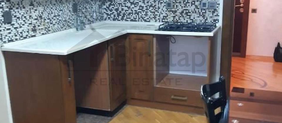 Nerimanov m/s ve Metropark t/m yaxin 2 otaqli menzil satilir/75 kv.m.