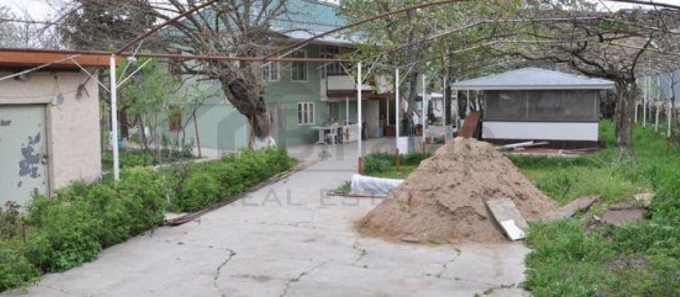 Şamaxı rayonunun Mədrəsə qəsəbəsində 37 sotluq bağ evi satılır! - 14