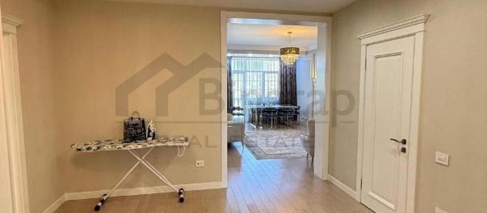 Renessans Palace'da 3 otaqli menzil satilir/140.6 kv.m., Elmler Akademiyasi m/s yaxindir - 10