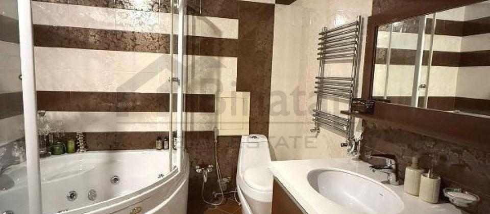 Badamdar, Oxford mektebi ve Botanika baginin yaninda 3 otaqli menzil satilir/156 kv.m. - 13