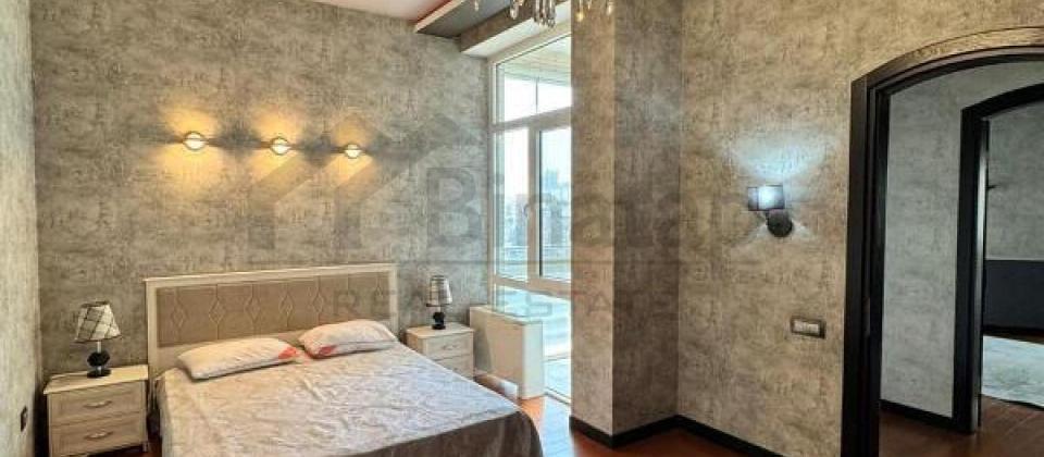 Tbilisi prospekti, 8 Noyabr m/s yaxin 3 otaqli menzil satilir/162 kv.m. - 4