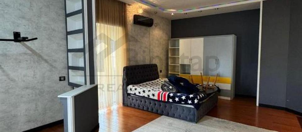 Tbilisi prospekti, 8 Noyabr m/s yaxin 3 otaqli menzil satilir/162 kv.m. - 7