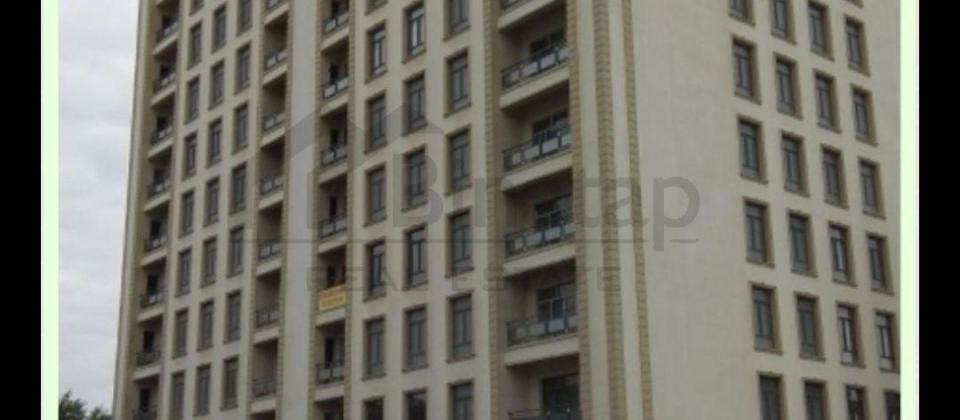 Baki Şəhəri , Nəsimi rayonu, Xətai prospekti 2 Yaşıl bazar ilə üzbəüz