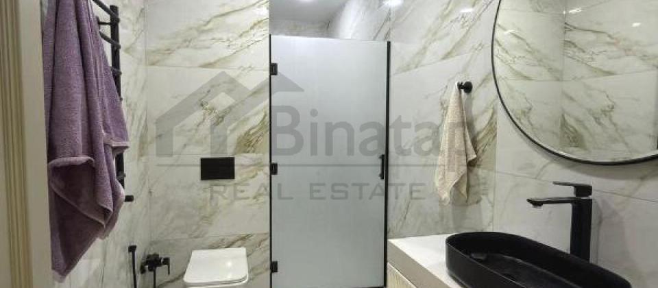 Azadliq prospekti, 28 May m/s yaninda 3 otaqli menzil satilir/106 kv.m. - 10