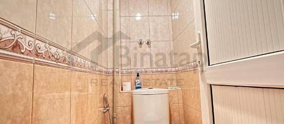 Tebriz kuchesi, 28 May m/s yaxin 2 otaqli menzil satilir/65 kv.m. - 10