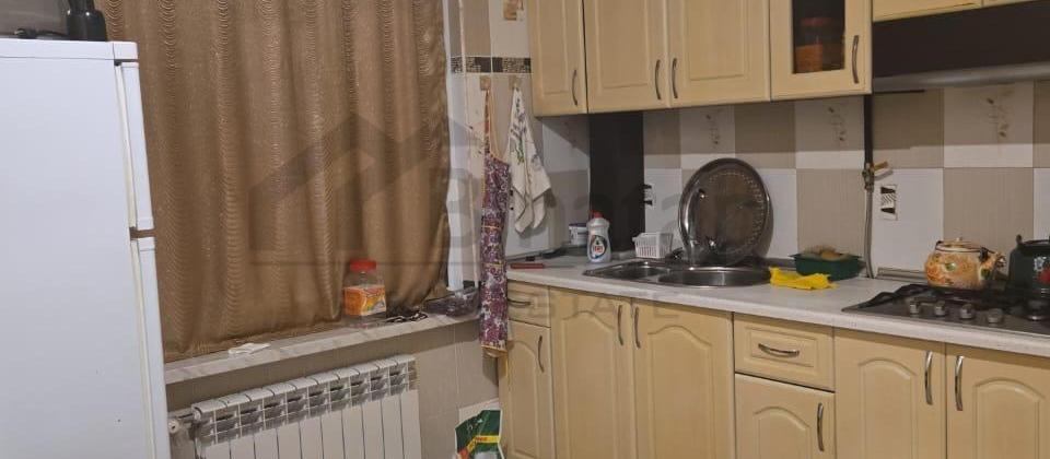 E.Akademiyasi metrosu - 9