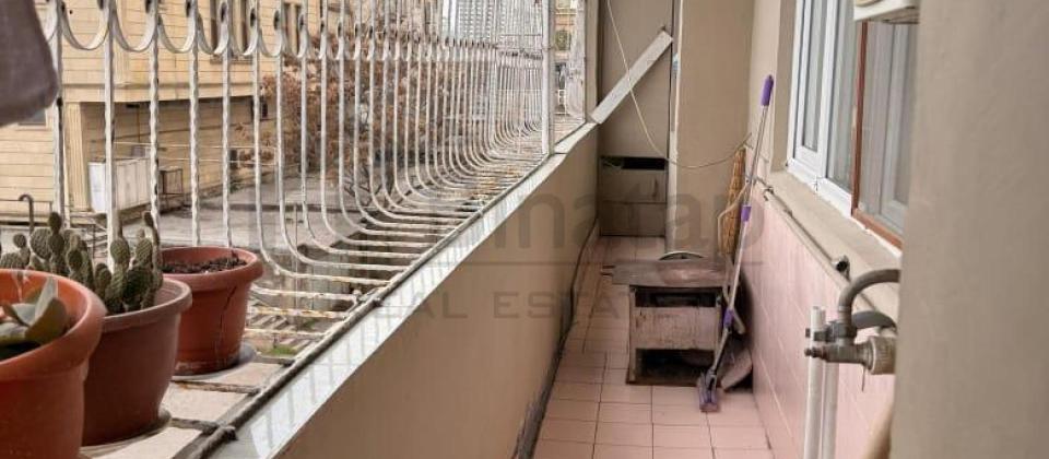 Avropa məktəbinin yanında. - 12