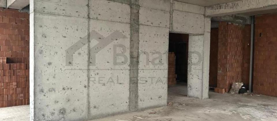 Azadliq prospekti, 28 May m/s yaninda 3 otaqli menzil satilir/121.3 kv.m. - 7