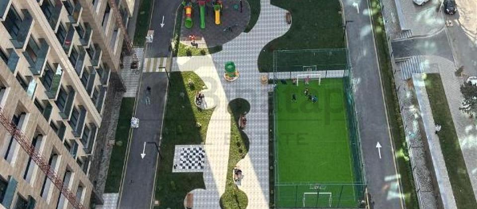 Azadliq prospekti, 28 May m/s yaninda 3 otaqli menzil satilir/121.3 kv.m. - 8