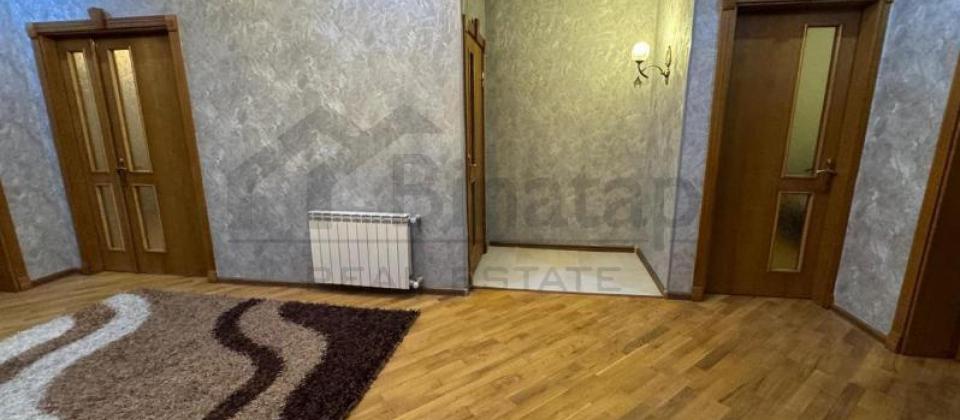 8 Noyabr m/s yaninda 3 otaqli menzil satilir/125 kv.m. - 10