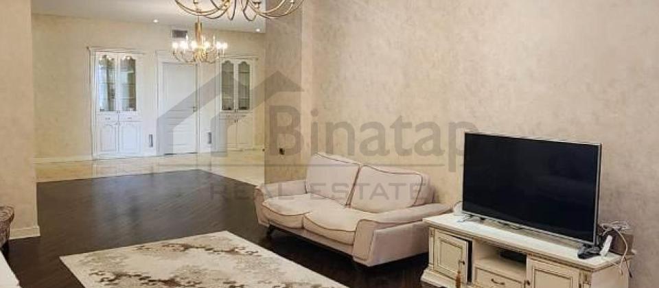 Caspian Plazanin yani, Nizami m/s yaxin 4 otaqli menzil satilir/186 kv.m.