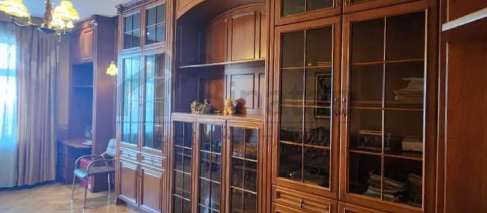 Caspian Plazanin yani, Nizami m/s yaxin 4 otaqli menzil satilir/186 kv.m. - 5