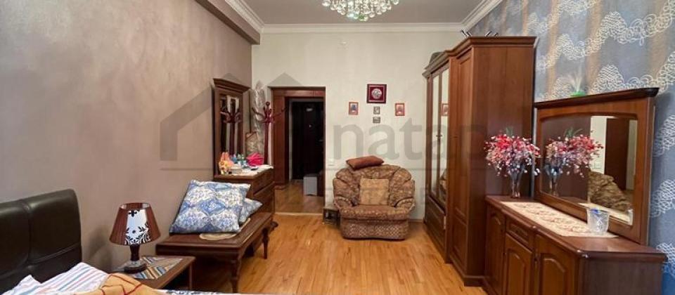 Satılır 2 otaqlı yeni tikili 60 m², İnşaatçılar m. - 9