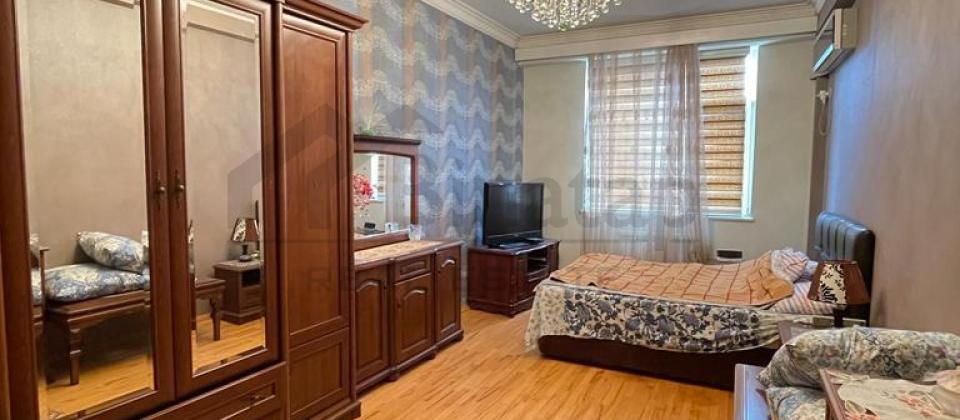 Satılır 2 otaqlı yeni tikili 60 m², İnşaatçılar m. - 11