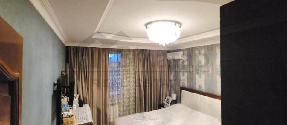 Yeni Yasamal, Vital klinikasinin yaninda 2 otaqli menzil satilir/98 kv.m. - 2