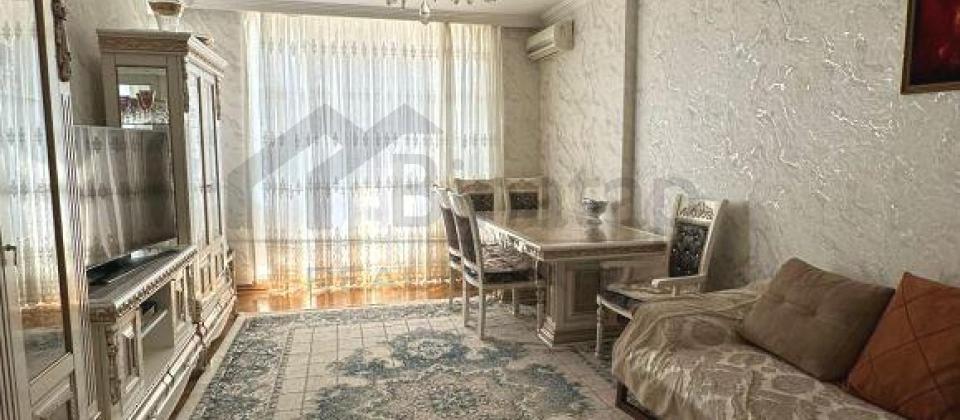 3cu mkrn dairesi, 20 Yanvar və Memar Ecemi m/s yaxin 4 otaqli menzil satilir/137 kv.m. - 4