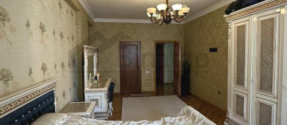 3cu mkrn dairesi, 20 Yanvar və Memar Ecemi m/s yaxin 4 otaqli menzil satilir/137 kv.m. - 7