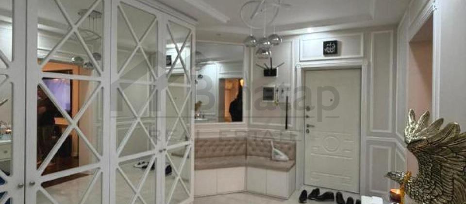 Yashil Ada ushaq bagchasinin yani, 8 Noyabr m/s yaxin 3 otaqli menzil satilir/134 kv.m. - 11