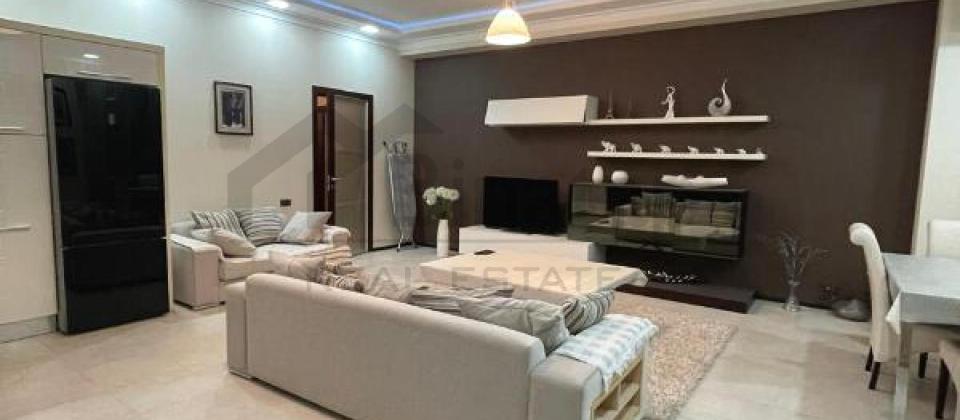 Kooperasiya Universiteti ve Cidir meydaninin yaninda 4 otaqli menzil satilir/240 kv.m. - 3