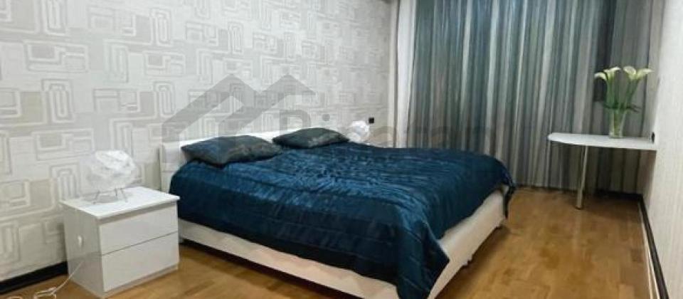 Kooperasiya Universiteti ve Cidir meydaninin yaninda 4 otaqli menzil satilir/240 kv.m. - 7