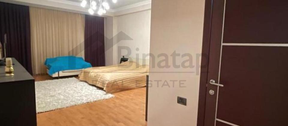 Kooperasiya Universiteti ve Cidir meydaninin yaninda 4 otaqli menzil satilir/240 kv.m. - 9