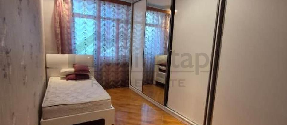 6ci parallel kuchesi, Nizami m/s yaxin 4 otaqli menzil kiraye verilir/170 kv.m. - 6