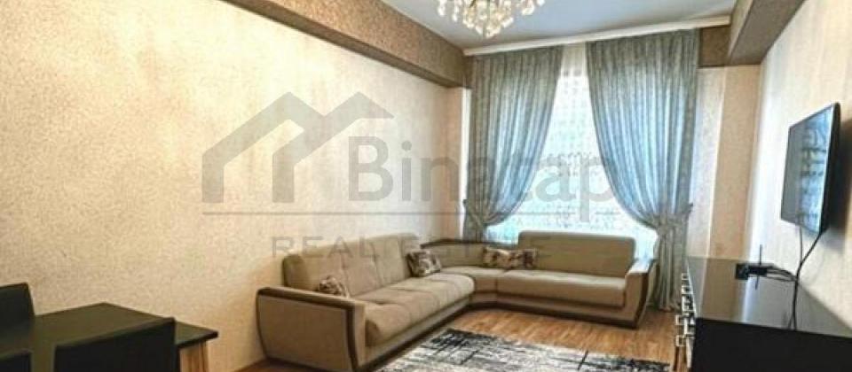 Heyder Eliyev prospekti, Saatli binanin yaninda 3 otaqli menzil satilir/105 kv.m.