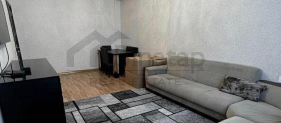 Heyder Eliyev prospekti, Saatli binanin yaninda 3 otaqli menzil satilir/105 kv.m. - 2