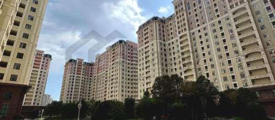 Renessans Palace'da 2 otaqli menzil satilir/91 kv.m., Elmler Akademiyasi m/s yaxindir