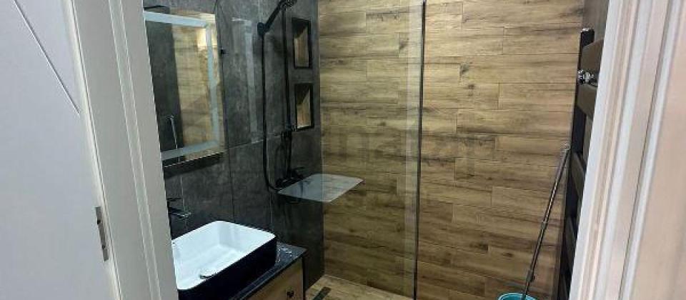 Badamdar, Oxford mektebi ve Badam klinikasinin yaninda 3 otaqli menzil satilir/90 kv.m. - 9