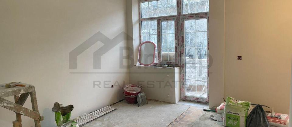 Satılır 1 otaqlı köhnə tikili 40 m², Elmlər Akademiyası m.