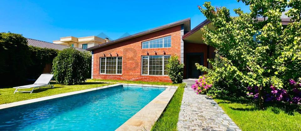 Satılır 4 otaqlı həyət evi/bağ evi 165 m², Mərdəkan q. - 2