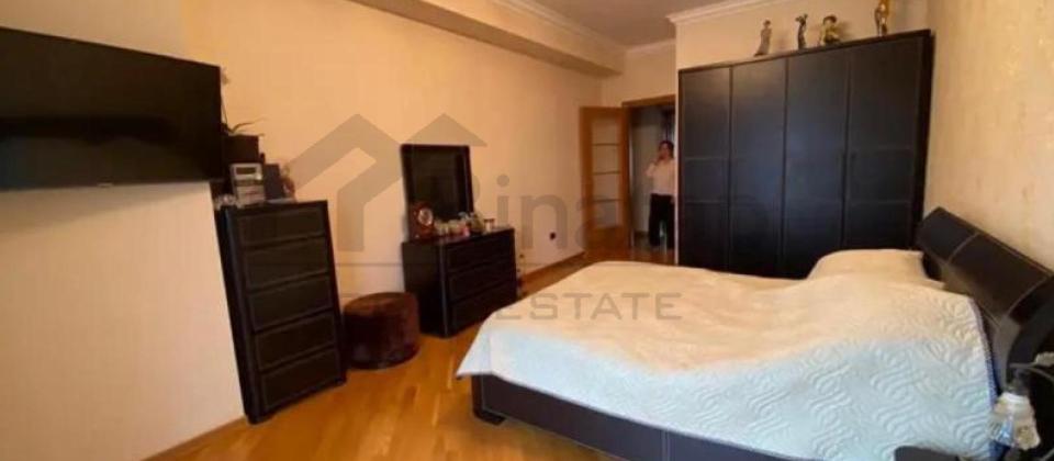 Xarici Diller Universitetinin yani, Heyder Eliyev sarayina yaxin 3 otaqli menzil satilir/130 kv.m. - 9