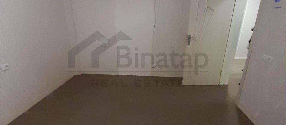 Əhməd Rəcəblidə plazada ofislərin icarəsi