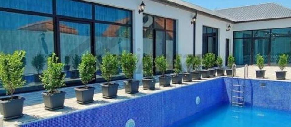 Satılır 5 otaqlı həyət evi/bağ evi 250 m², Şüvəlan q.