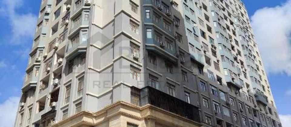 Neftchiler m/s ve Nazli Saraya yaxin 2 otaqli menzil satilir/65 kv.m.